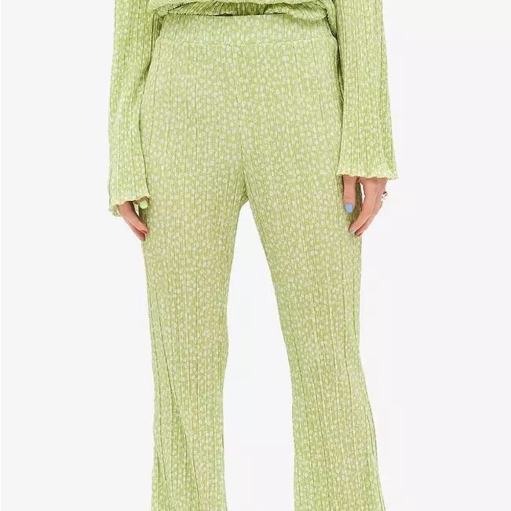 Monki pants size S